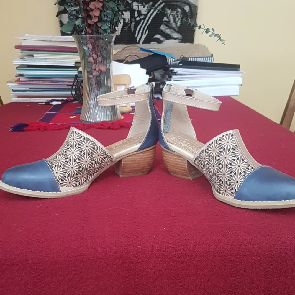 Spring Step. L'Artiste. Pauletta Sandal - Picture 2 of 9